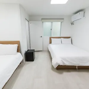 ** בית הארחה Kpop Haus קוריאה הדרומית